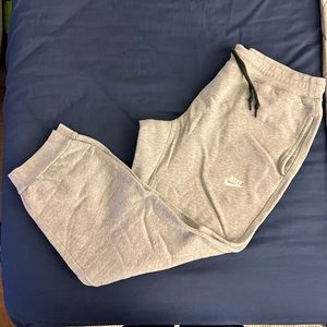 Nike | Men’s Large Fleece Pants | Silver | Like New